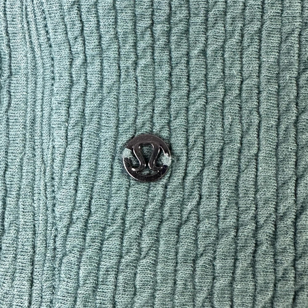 Lululemon On Repeat Mock Neck in Smoke Green Size 8 - Picture 7 of 7